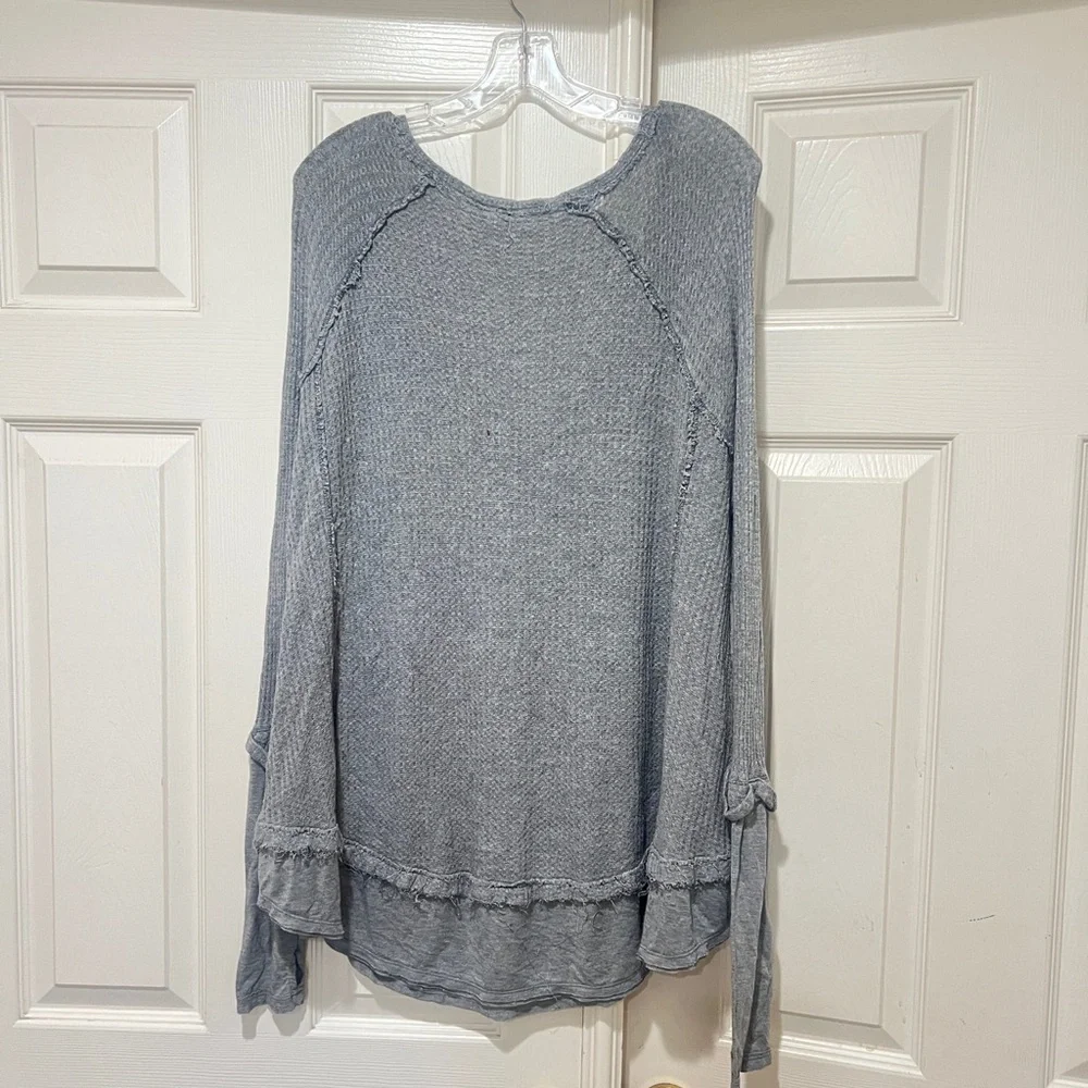 FREE PEOPLE- We the‎ Free Laguna gray Thermal Top sweater size medium